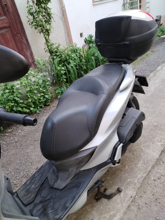 Maxiscuter scuter Malaguti Password 250 ( Yamaha)