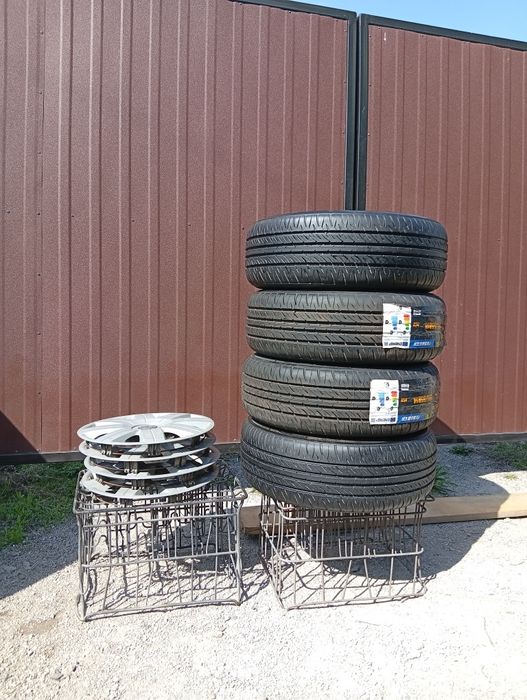 Шины летние с дисками.