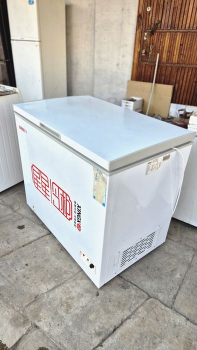 Морозильник 240л