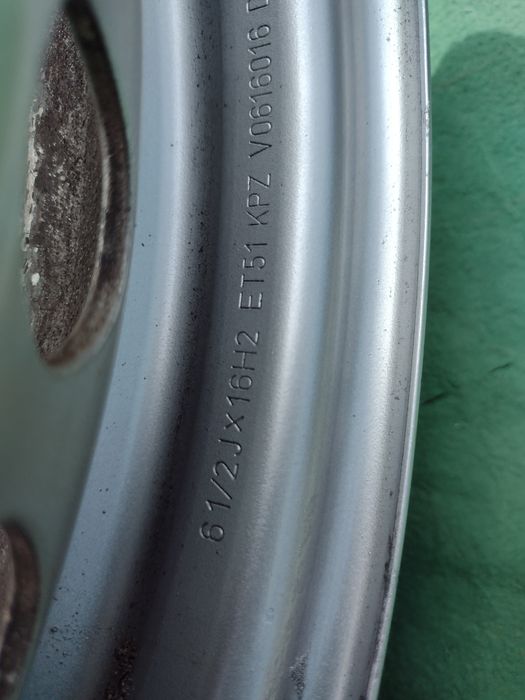 Перфектни 16-5х120 ЕТ51 6.5j Фолксваген Т5