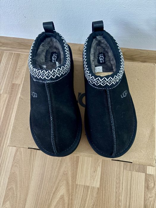 Ugg negru marimea 37