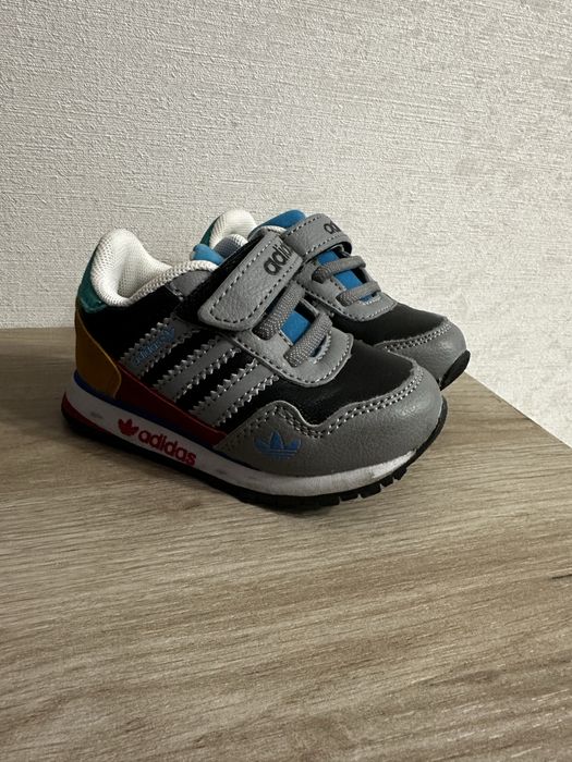 Детские кросовки на мальчика до года