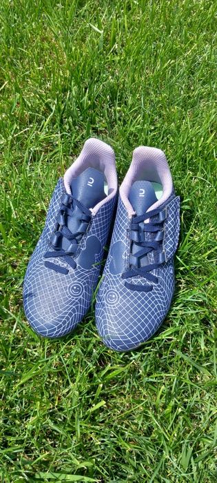 Ghete fotbal cu crampon în stare perfecta