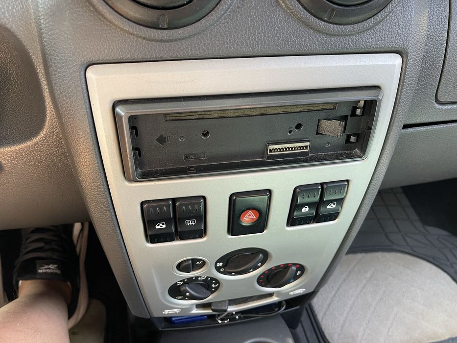 Vand dacia logan
