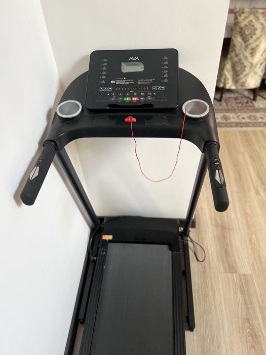 Беговая дорожка Ava b4
