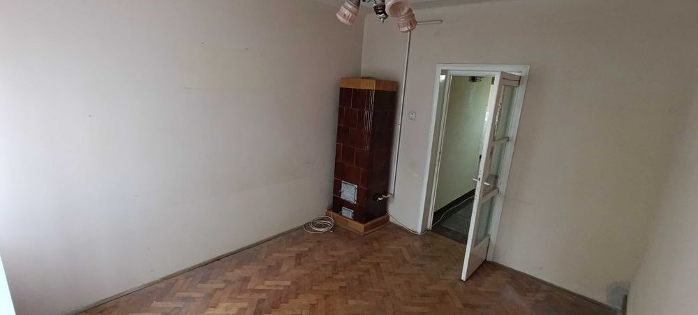 Apartament 2 camere decomandat 45 mp + beci, centrală proprie Câmpia Turzii