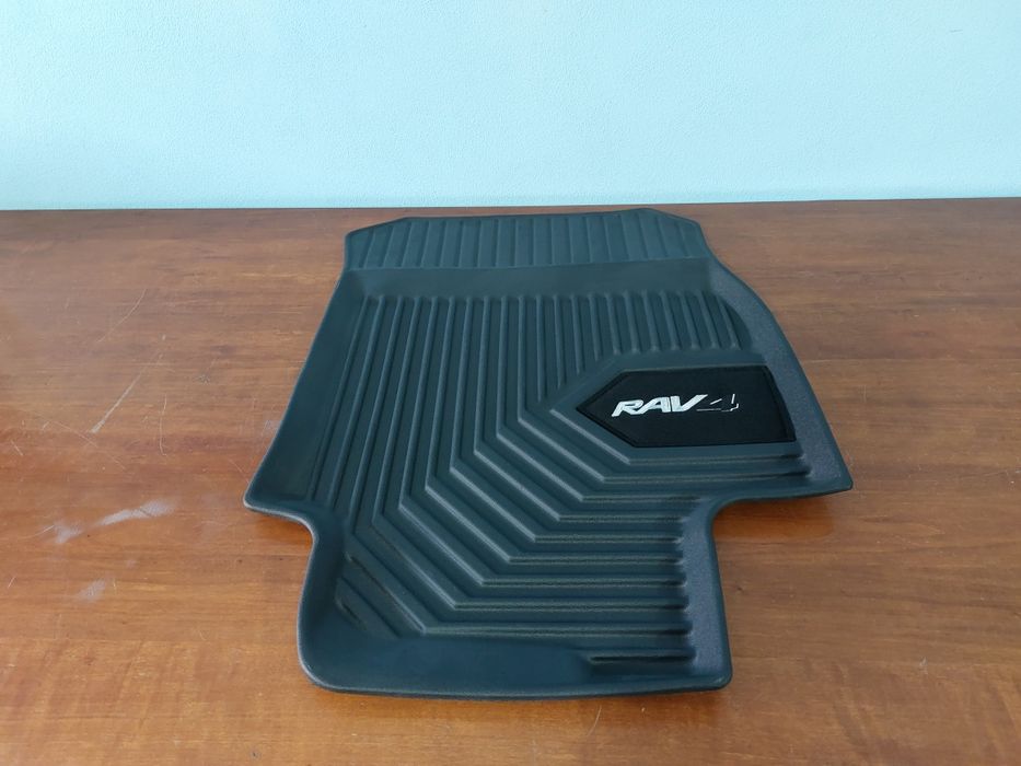 Covorase(presuri) tip tavita dedicate TOYOTA RAV4