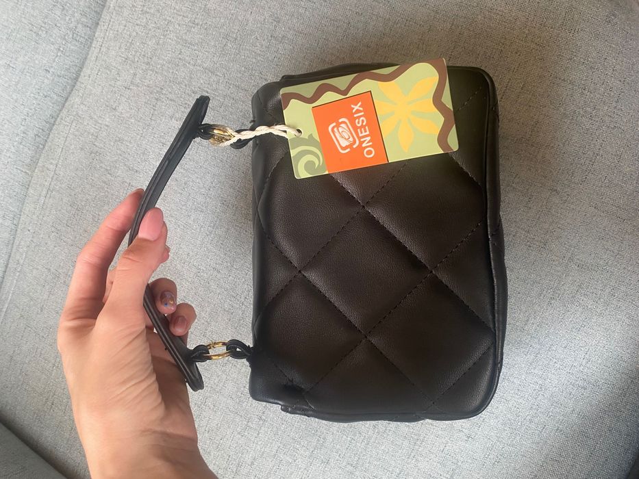 Чисто нова чантичка