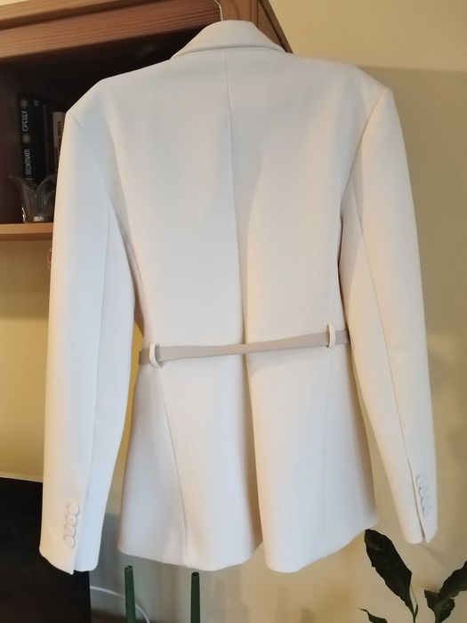 Блейзър с колан Mango