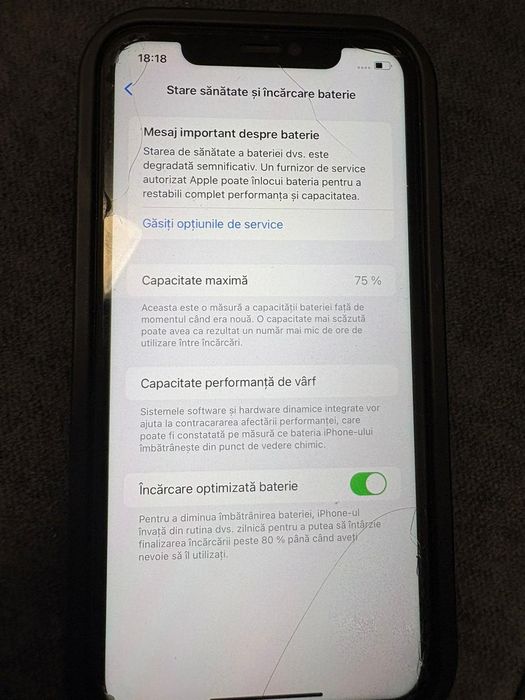 Vând  iPhone 11, cu sănătate 76%
