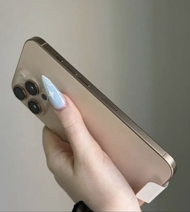 Айфон 16 Pro на 256