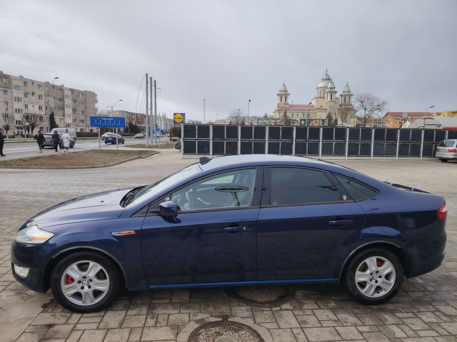 Vând Ford Mondeo mk4