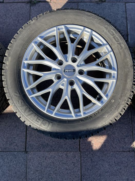 Диски с резиной.,