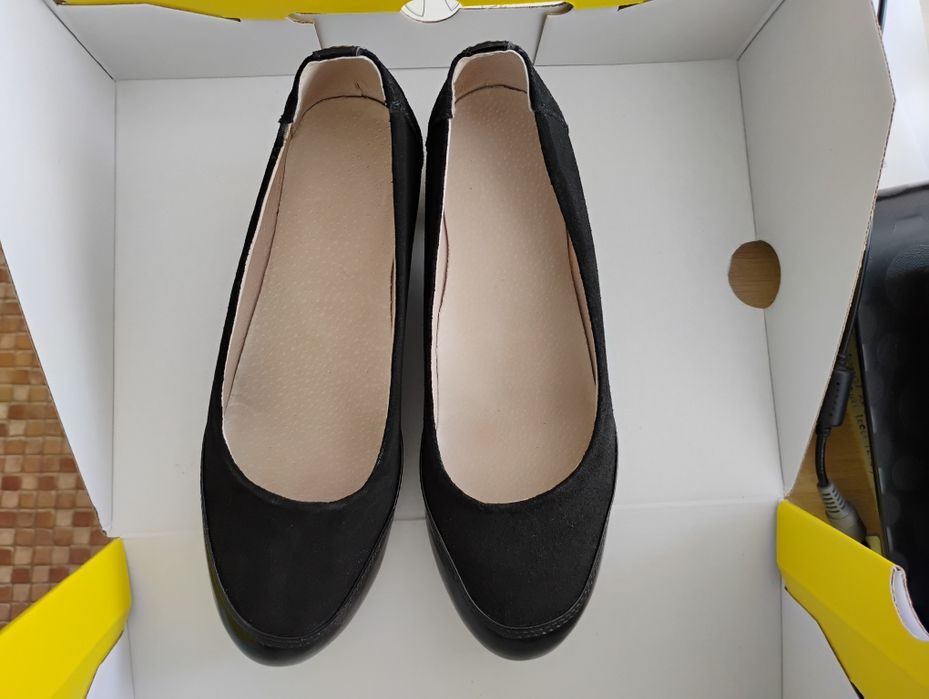 Обувки от велур и ботуши