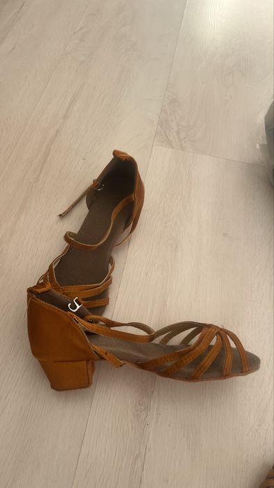 Туфли для спортивных танцев