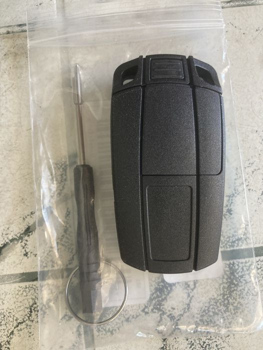 Кутиика с метален ключ , бутон за ръчна, бутон джоистик за бмв