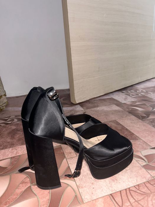 Каблуки Братц, в хорошем качестве