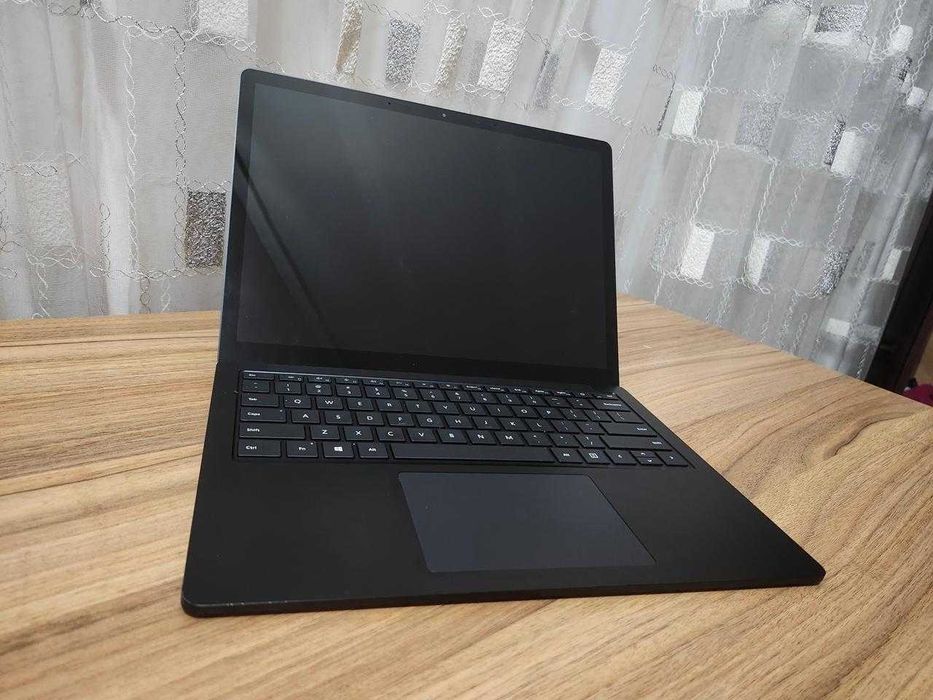 Microsoft Surface Laptop 4