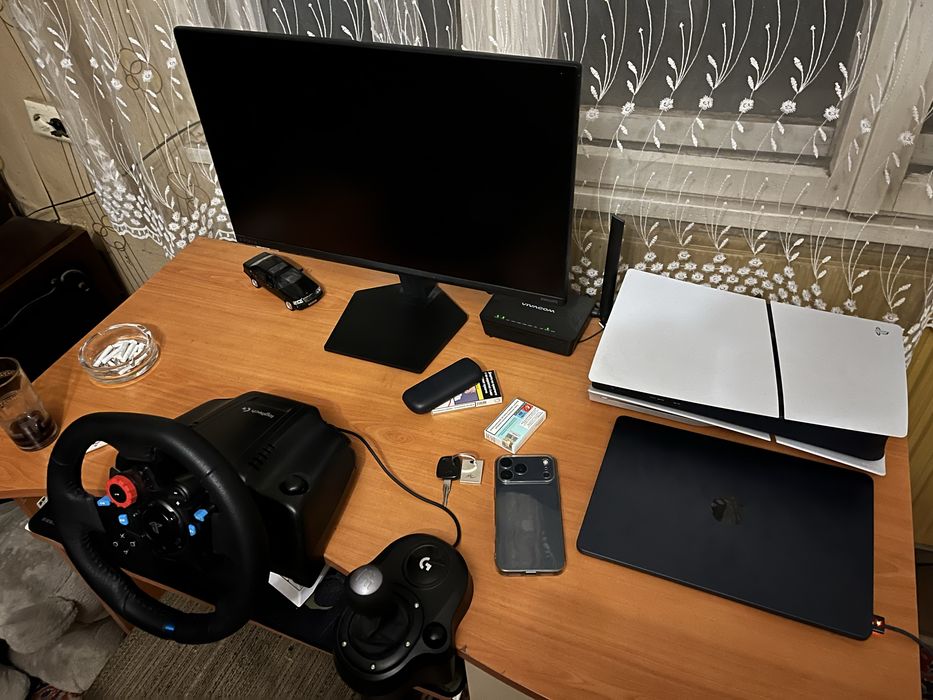 Logitech g29 Уникално Състояние