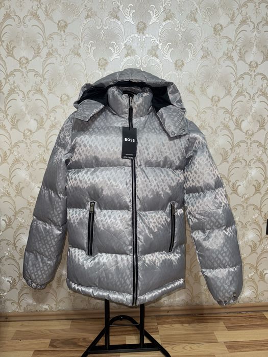 Geaca boss S M L XL XXL