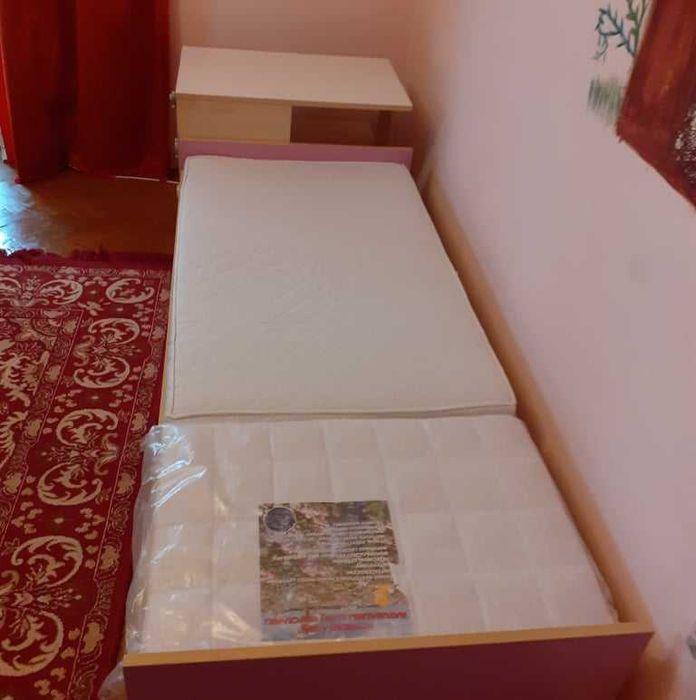 Patut , stare excelenta, saltele noi, masa infasat, dulaior