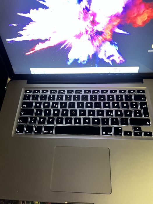 Macbook pro 15  Late 256gb Ssd  500HDD