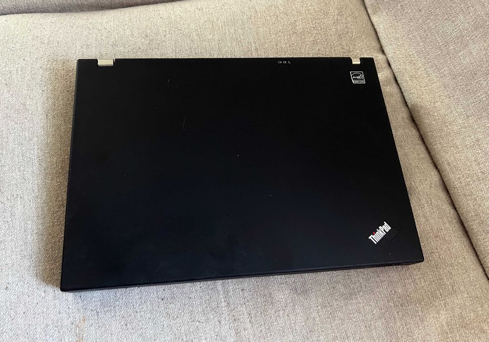 Laptop Lenovo ThinkPad R61 Core 2 Duo DEFECT fara HDD baterie