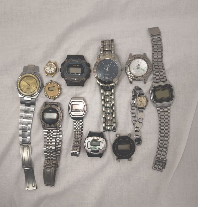 Ретро ръчни часовници