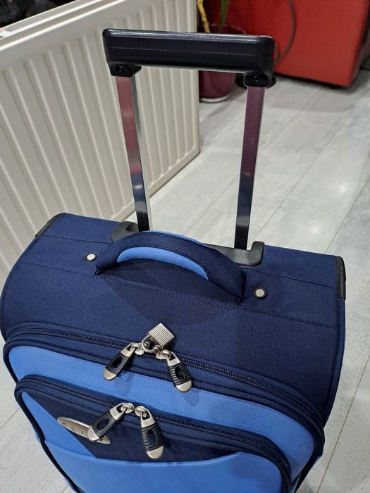 Куфар с колелца и телескопична дръжка- CL ! AX