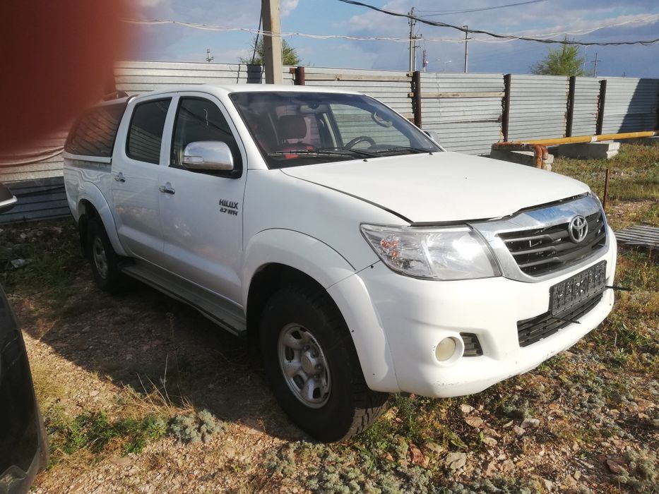 Toyota Hilux  2013