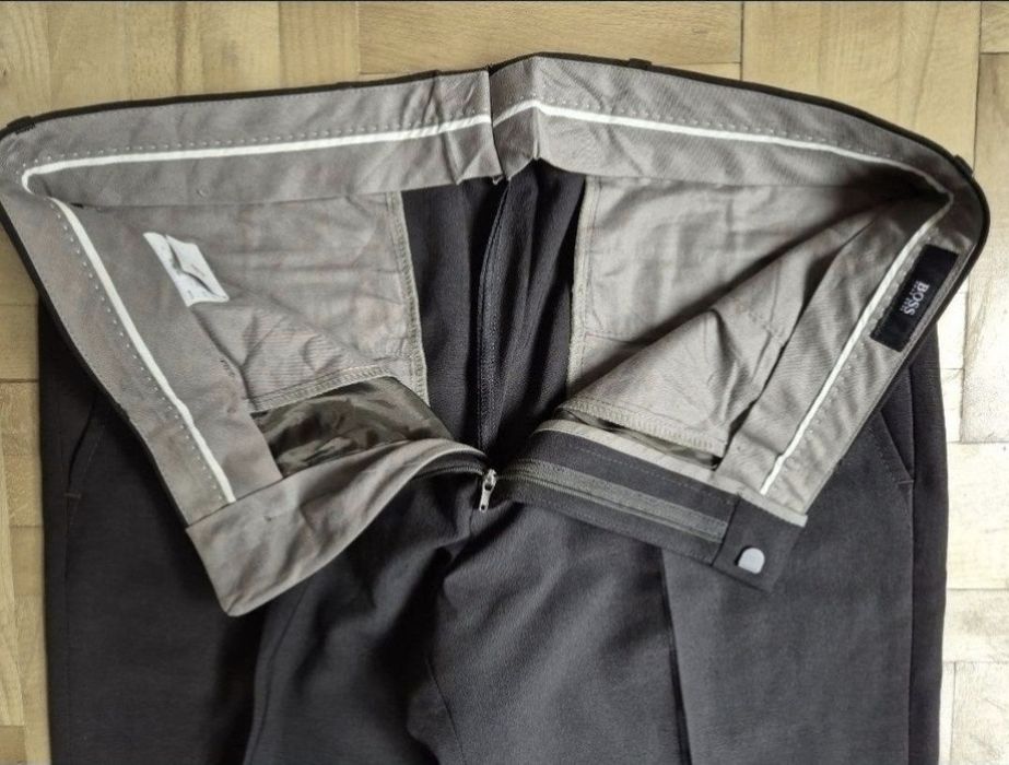 Pantaloni eleganți Hugo Boss pentru Bărbați, Lână Virgină - W34/L32