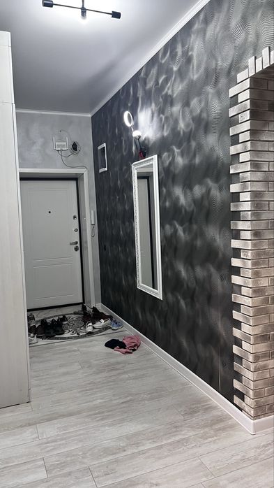 Продам 4 комнатную квартиру в новом доме
