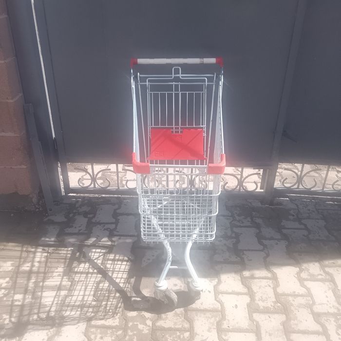 Магазинная тележка