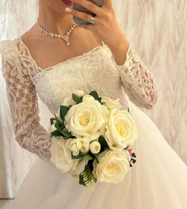 Свадебное платье