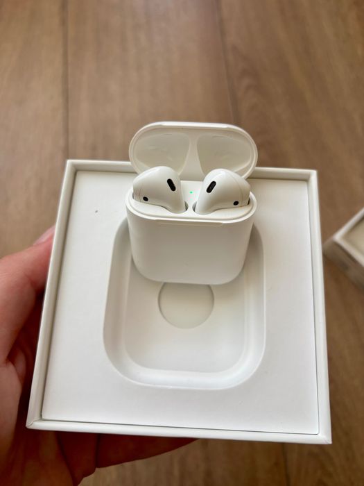 AirPods 2 / безжични слушалки