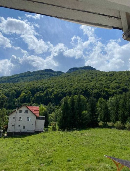 Casa superba de inchiriat in Zarnesti, zona Tohanita