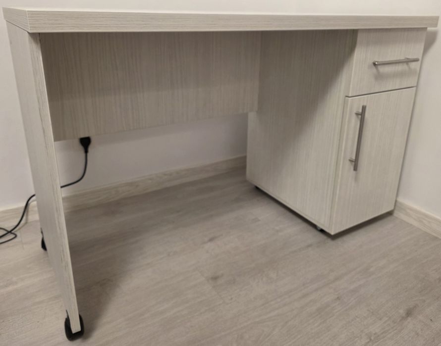 Vand birou Bucuresti