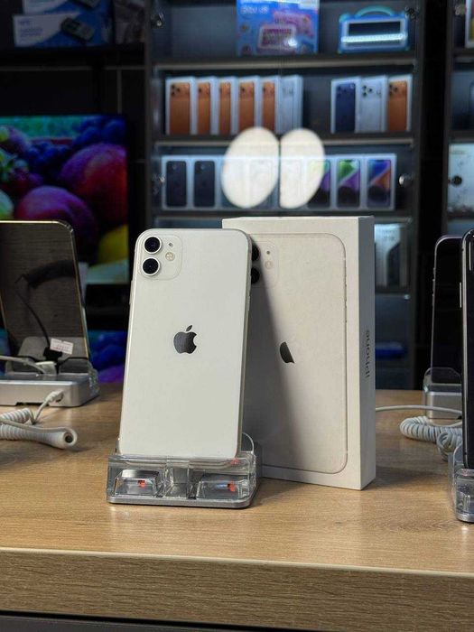 Телефон iPhone 11 64Gb / Айфон 11 64Гб