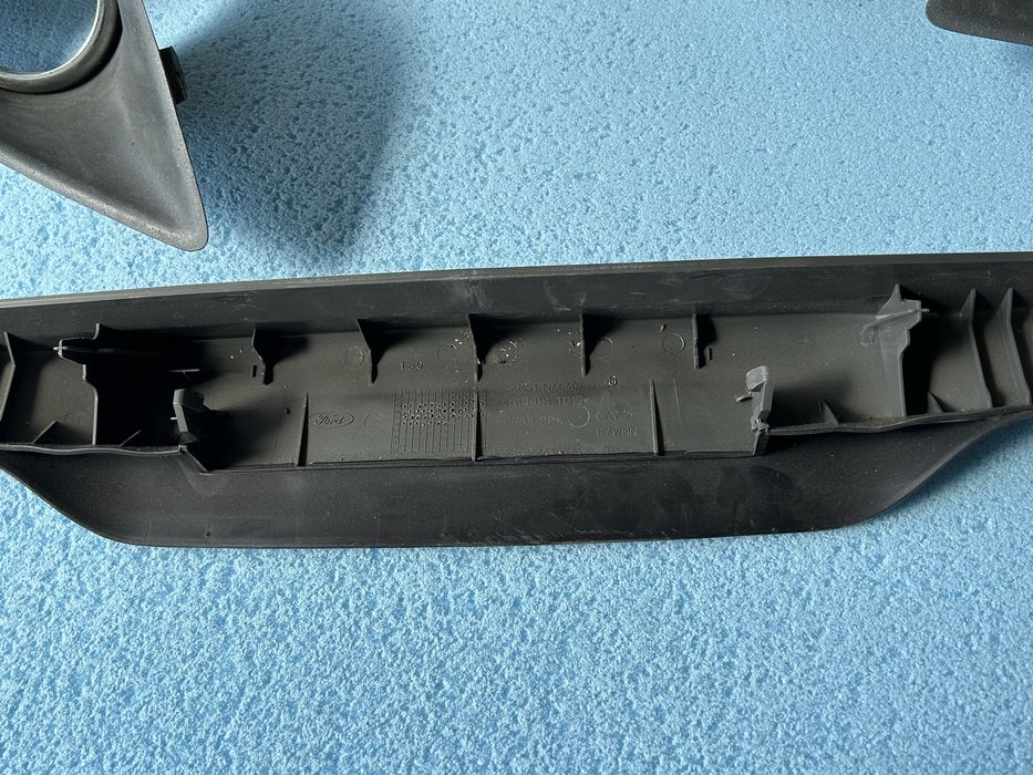 Кора заден капак, халогени, стоп светлини Ford Focus