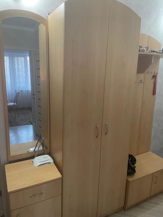 Продам прихожую СРОЧНО