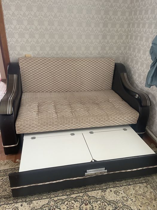 Продам Мягкий диван