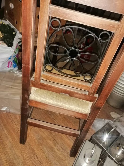 Стол от масив варен дъб