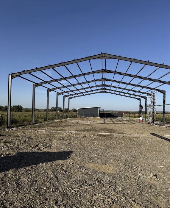 Vand hale metalice la preturi bune