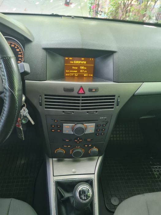 OPEL Astra 2006 — imagine 4