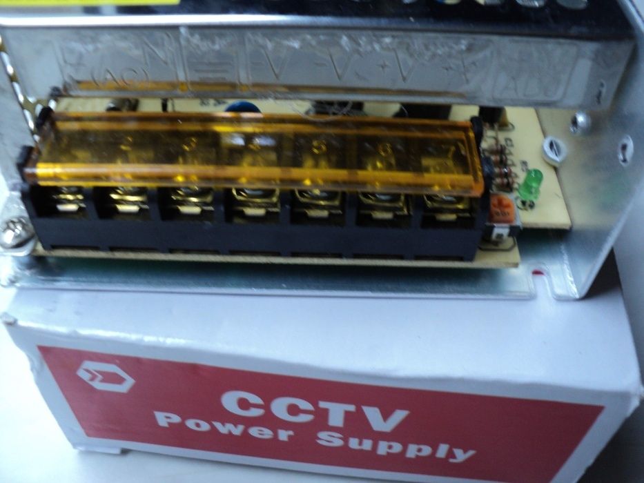 Sursa alimentare in comutatie 12V 5A stabilizata NOUA