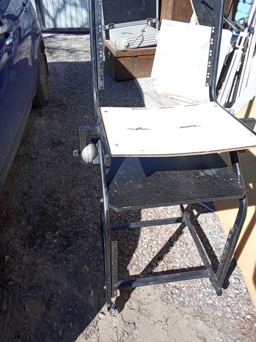 продам рековую стойку..PROEL