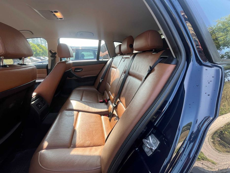 BMW*E91*Facelift*318d*Автомат*Нави*Кожа*2010