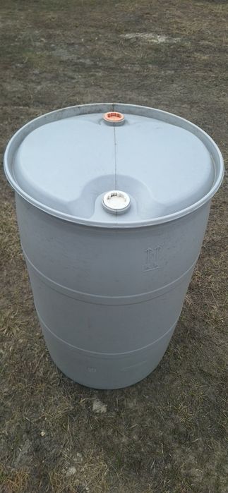 Продам большую бочку