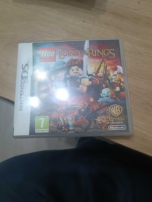 Продавам за игри Nintendo 3DS