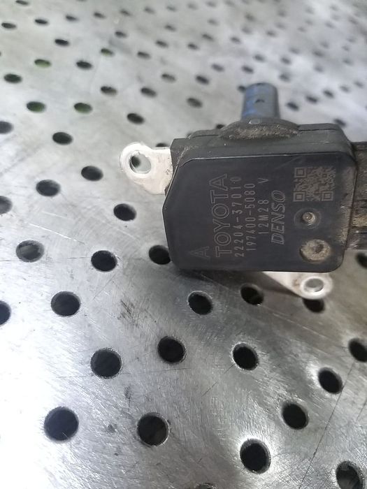 Senzor debitmetru aer 1.3 b toyota yaris p9 2220437010 1974005080